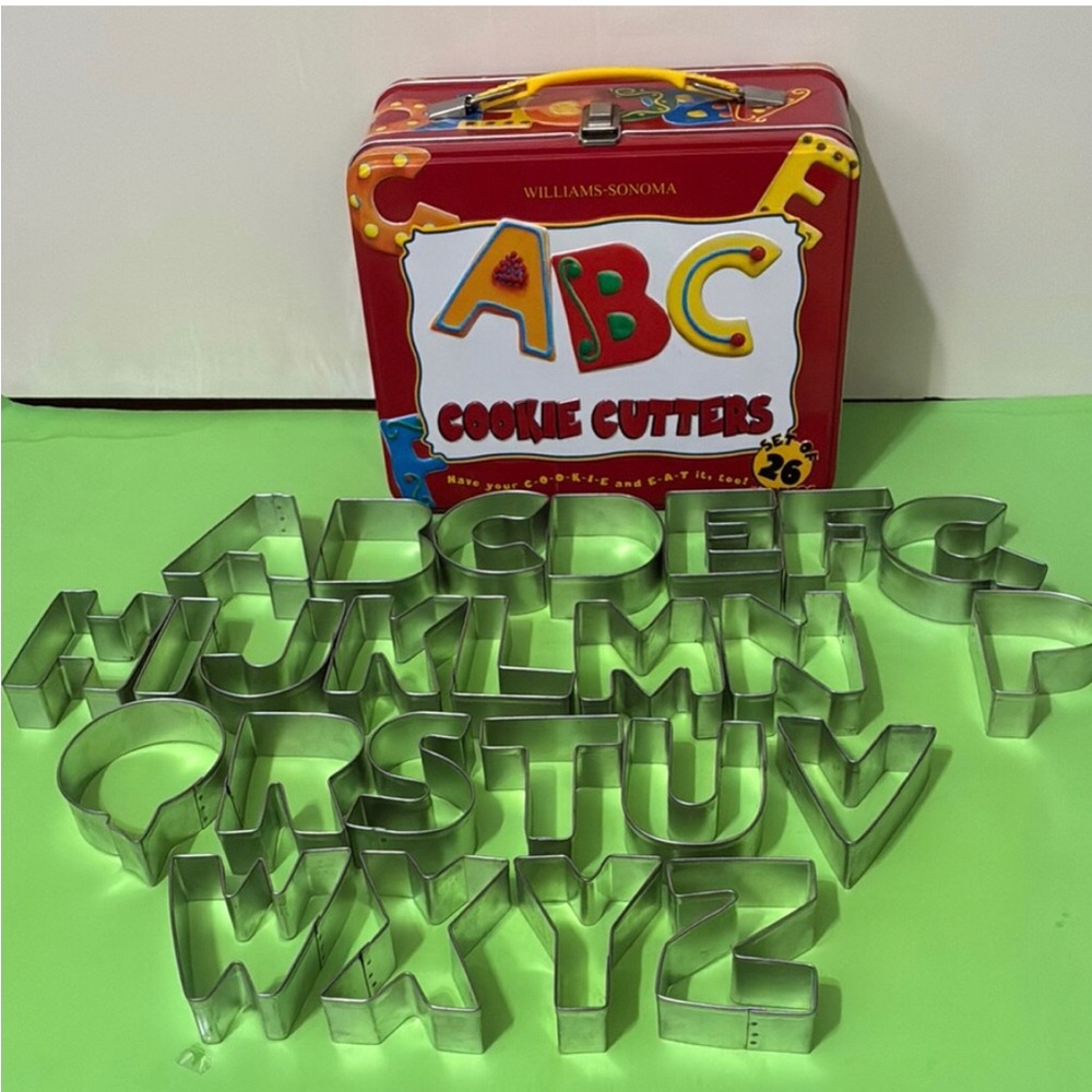 π¦ Williams Sonoma ABC Cookie Cutters Tin with Alphabet Metal Cutters